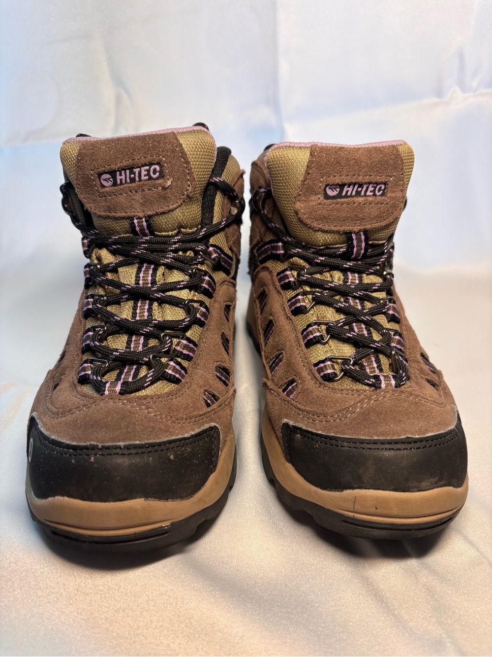 Hi-Tec Women's Bandera Mid-Rise Waterproof Hiking Boot Size 6